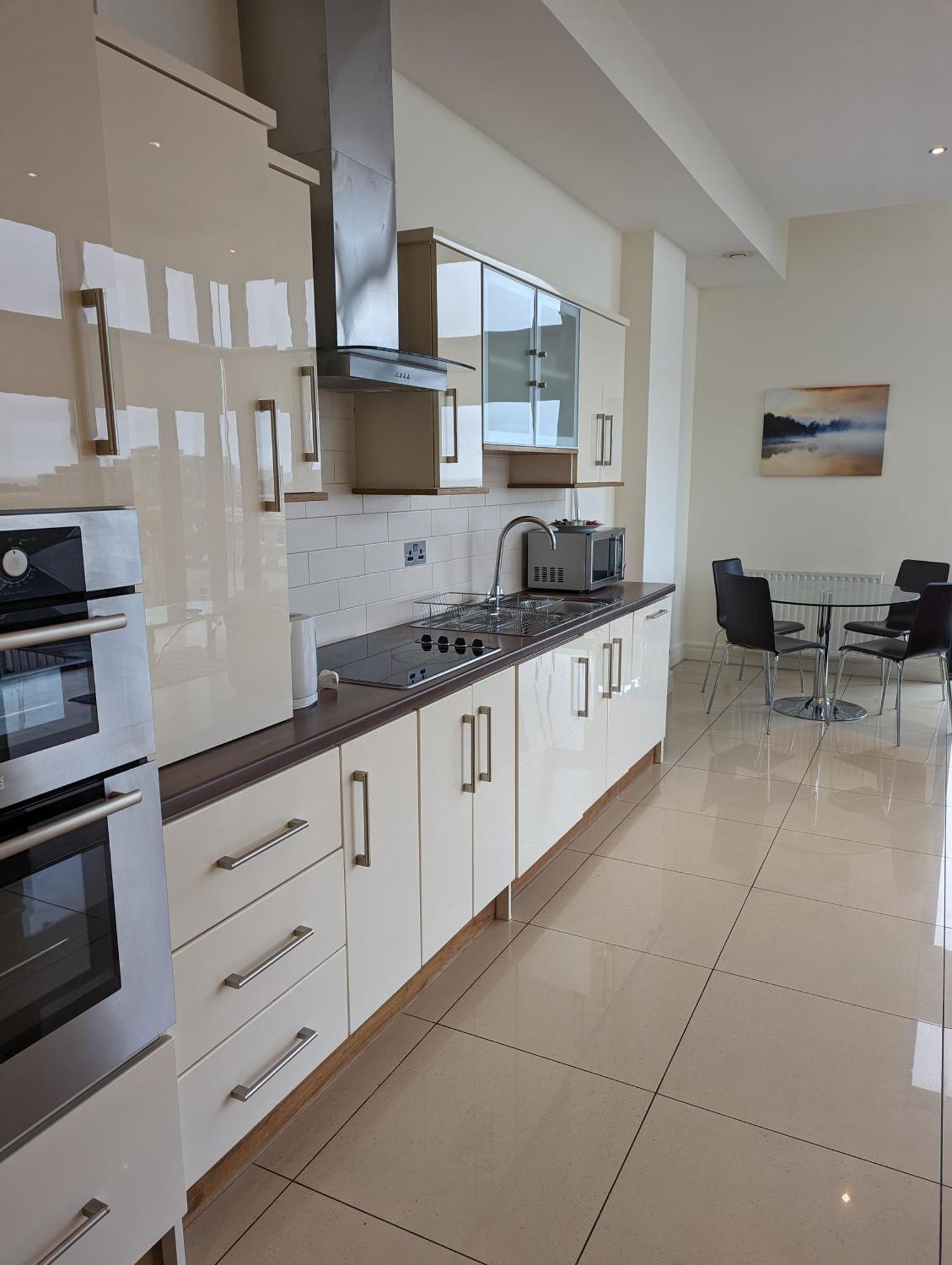 The Western Citypoint Apartments Голуэй Экстерьер фото