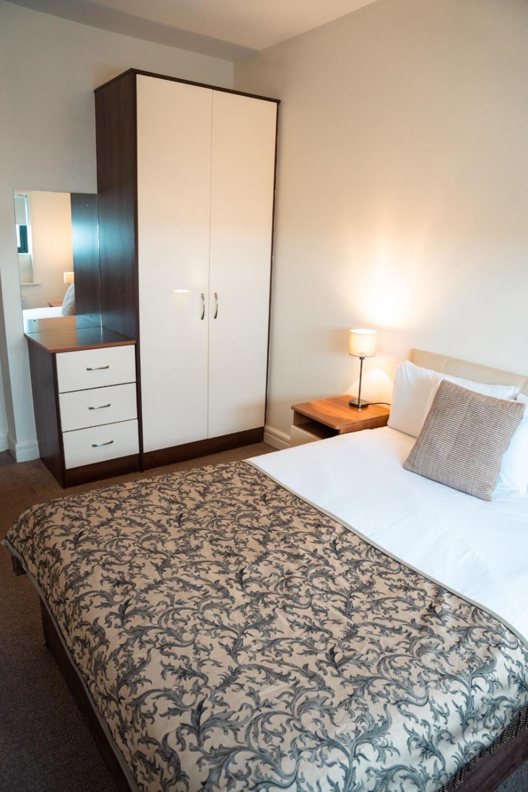 The Western Citypoint Apartments Голуэй Экстерьер фото